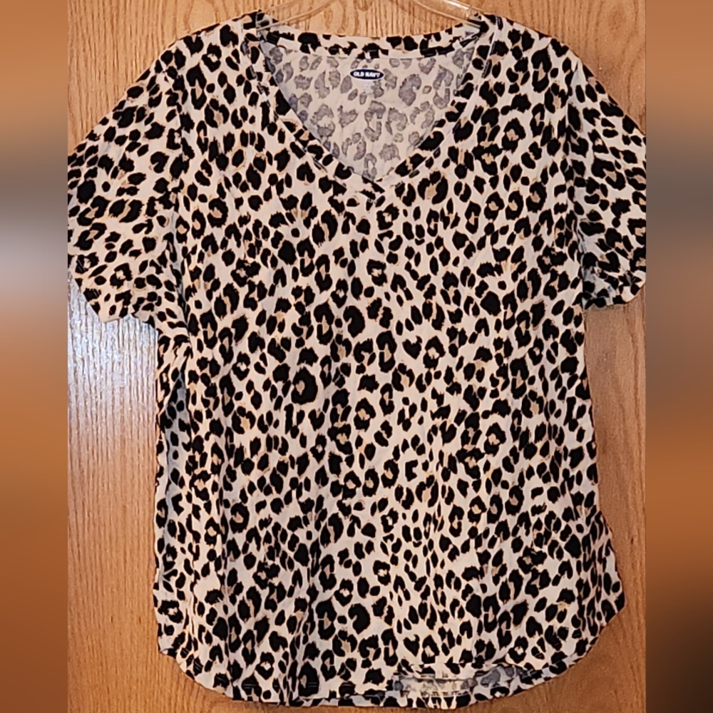 Leopard print t-shirt